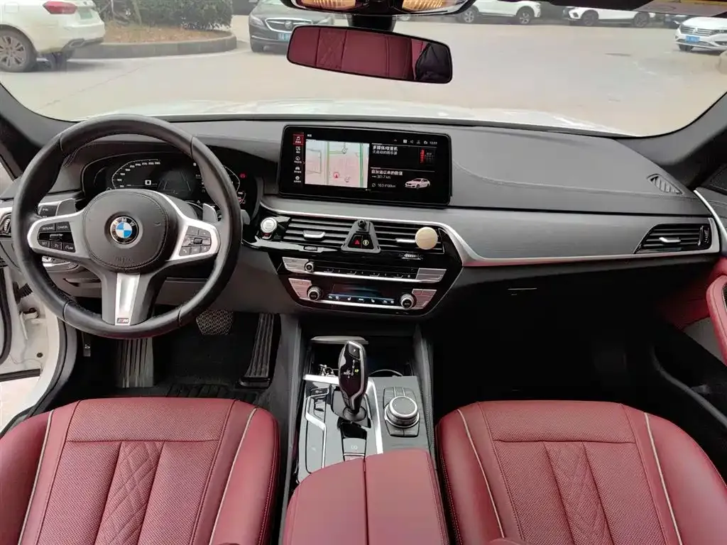 BMW 5 Series — фото 4