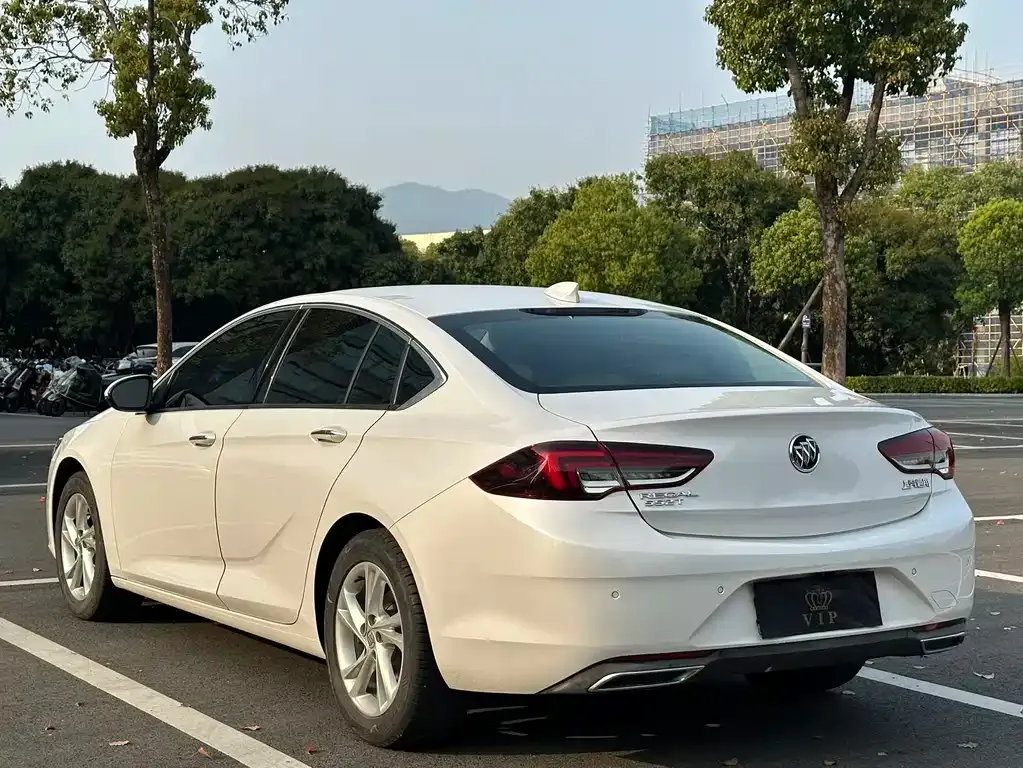 Buick Regal — фото 8