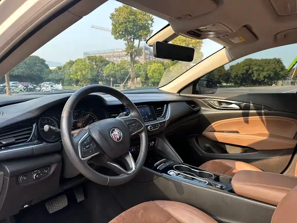 Buick Regal — фото 7