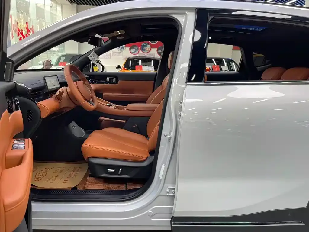 Wuling Xingguang S 2025 из CN, фото 4