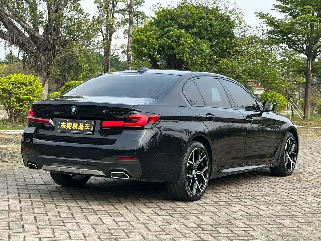 BMW 5 Series — фото 3