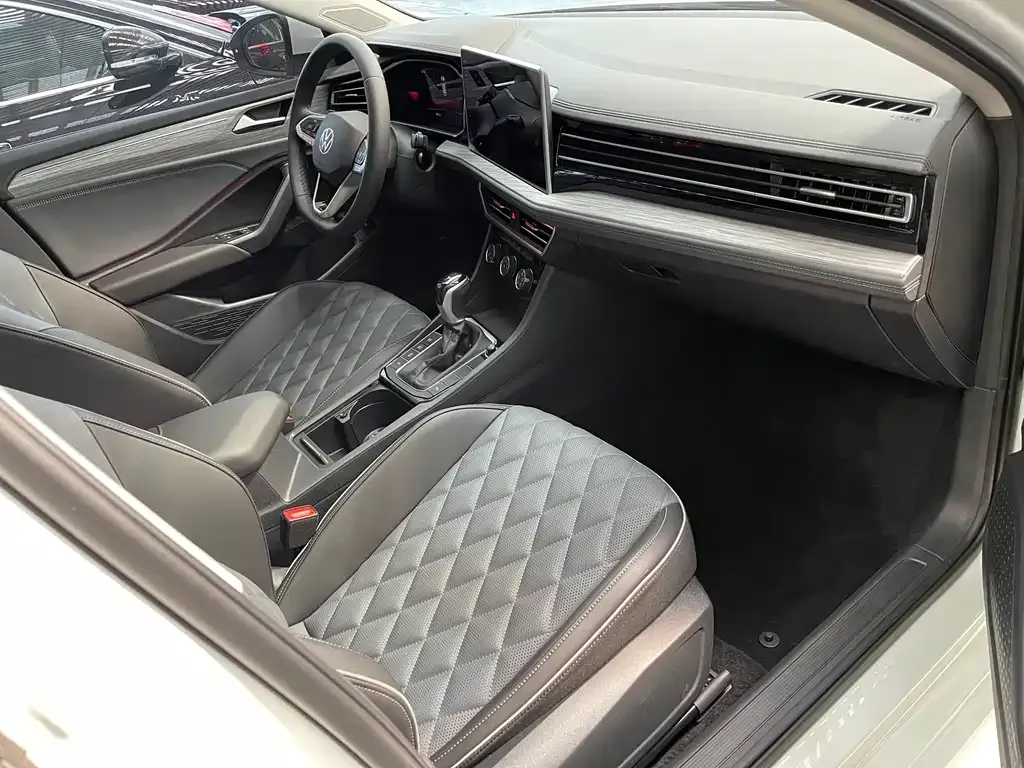Volkswagen Sagitar 2025 из CN, фото 4