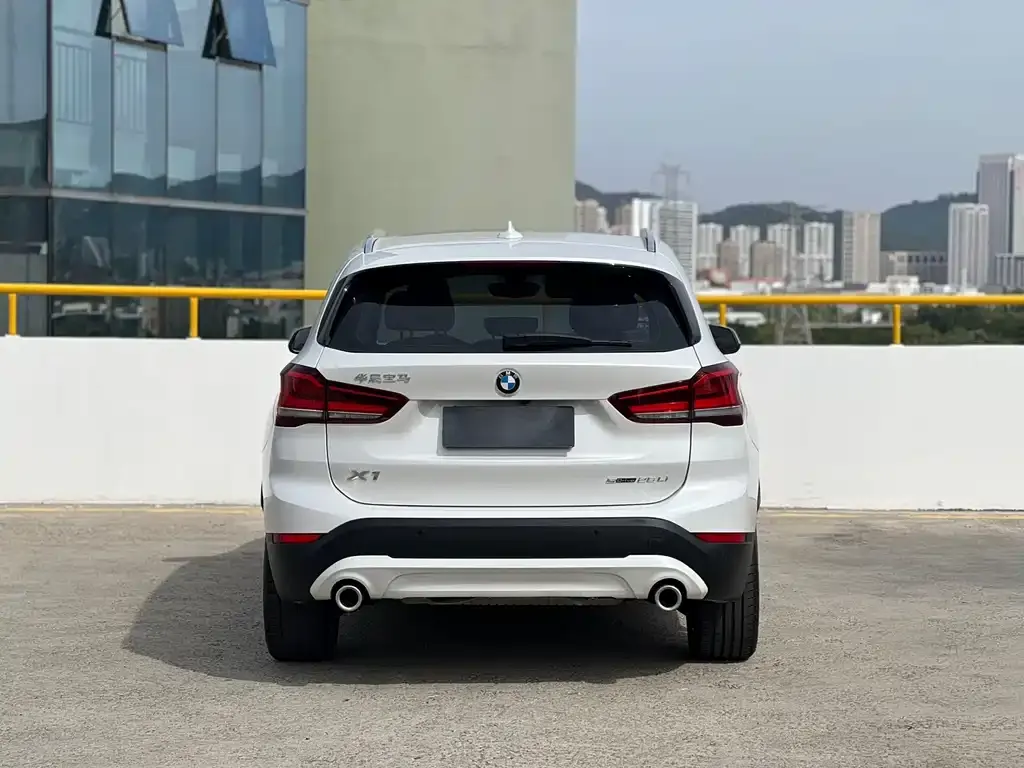 BMW X1 — фото 4