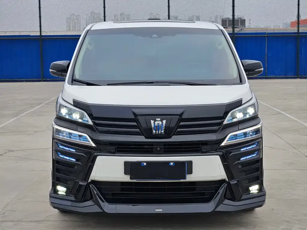 Toyota Vellfire 2022 из CN, фото 4