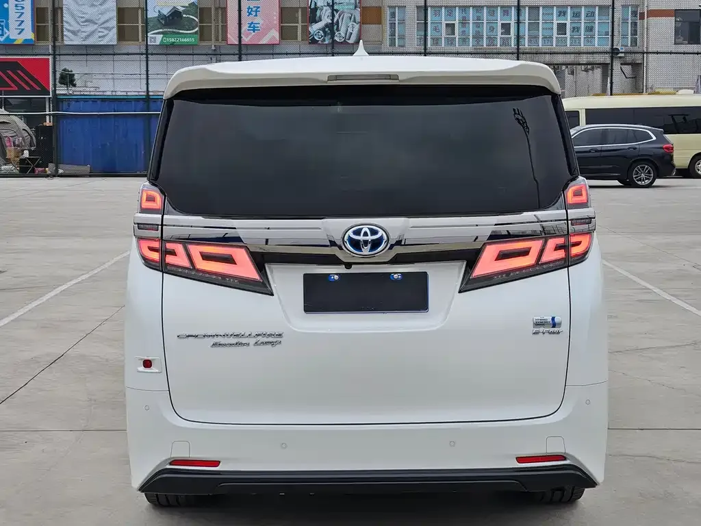 Toyota Vellfire 2022 из CN, фото 5