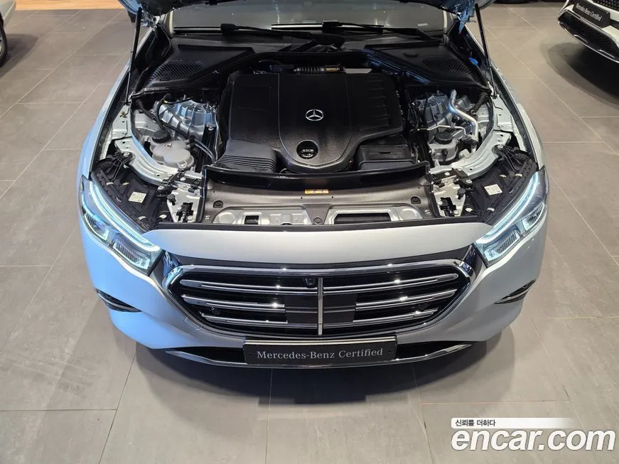 Mercedes-Benz E-Class — фото 10