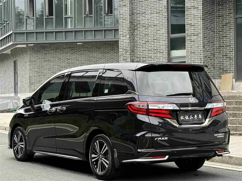 Honda Odyssey — фото 4