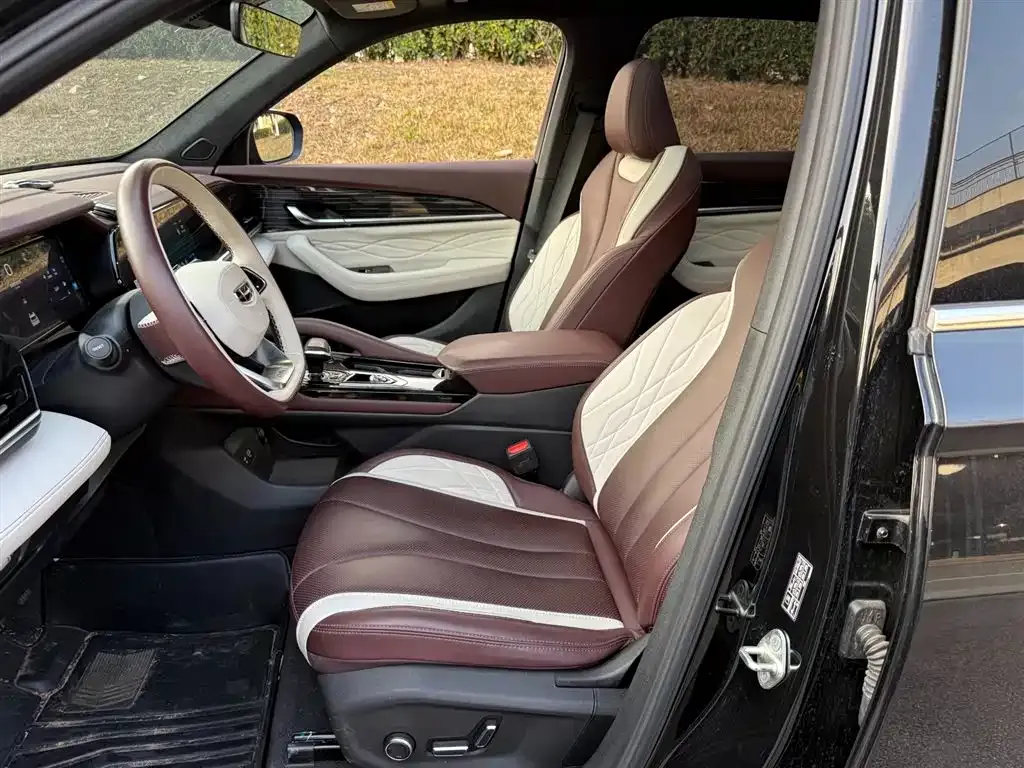 Geely Xingyue L 2022 из CN, фото 3