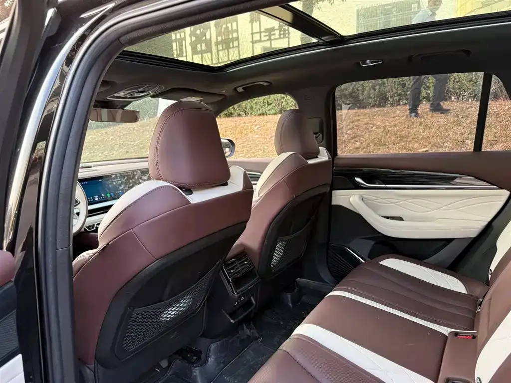 Geely Xingyue L 2022 из CN, фото 2