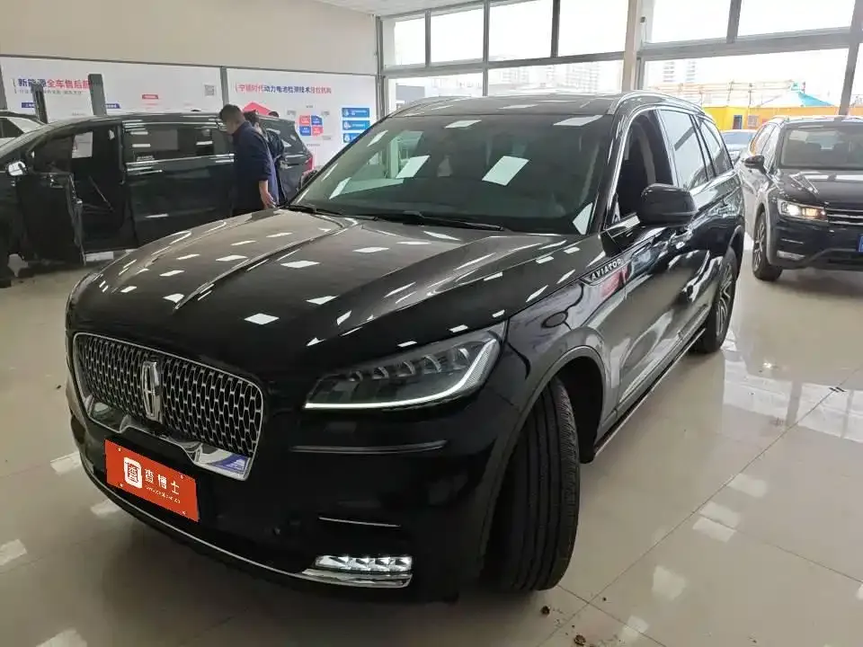 Lincoln Aviator