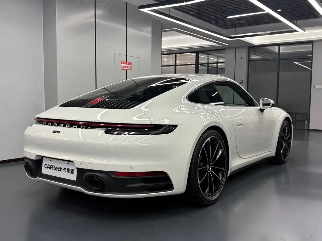 Porsche 911 2023 из CN, фото 9