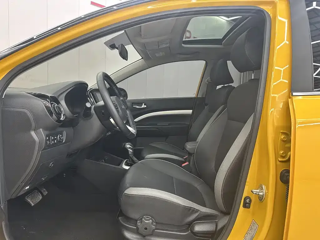 Kia KX1 2022 из CN, фото 6