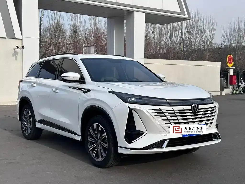 Changan CS75PLUS — фото 3