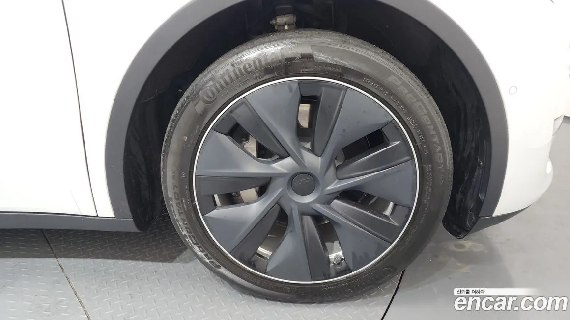 Tesla Model Y 2021 из KR, фото 2