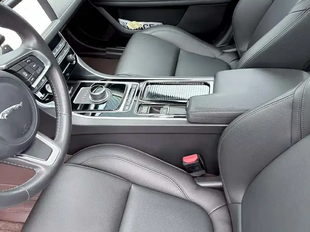 Jaguar XFL 2021 из CN, фото 4