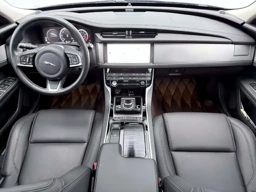 Jaguar XFL 2021 из CN, фото 6
