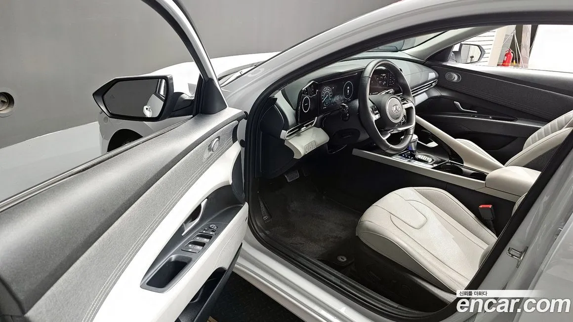 Hyundai AVANTE — фото 6