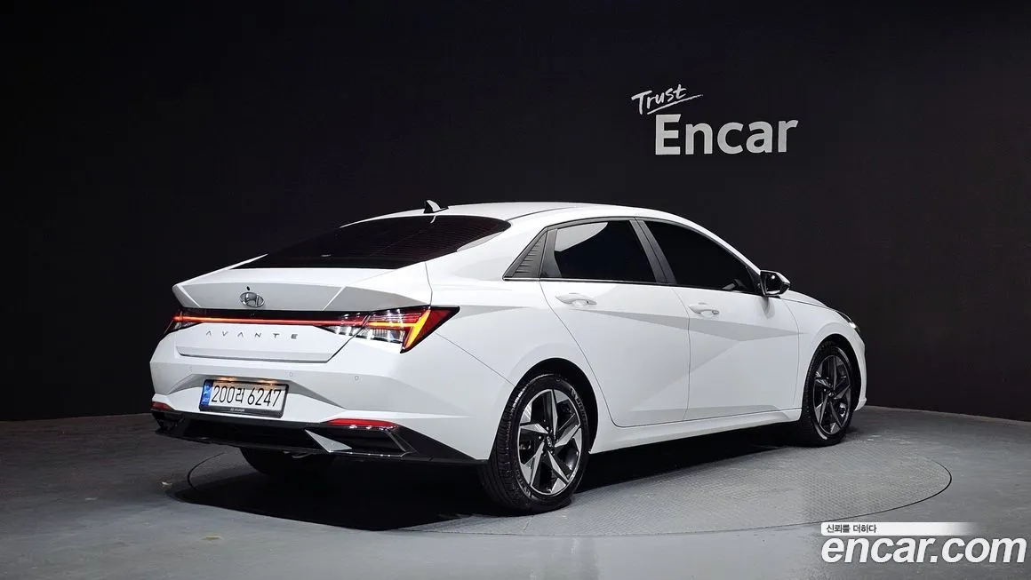 Hyundai AVANTE — фото 2