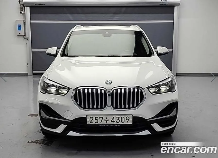 BMW X1 — фото 8