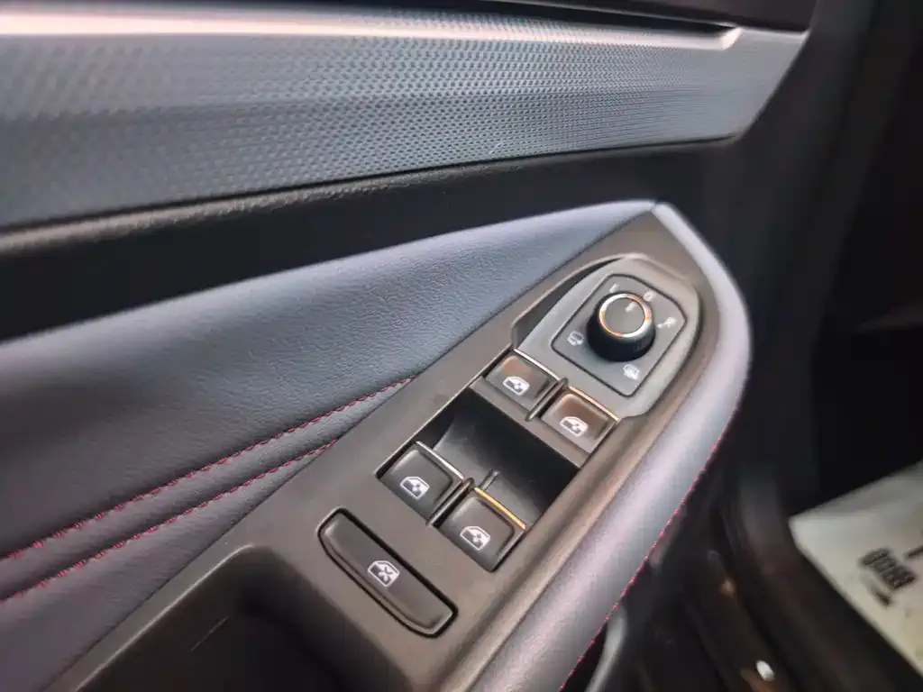 Volkswagen Lamando 2023 из CN, фото 10