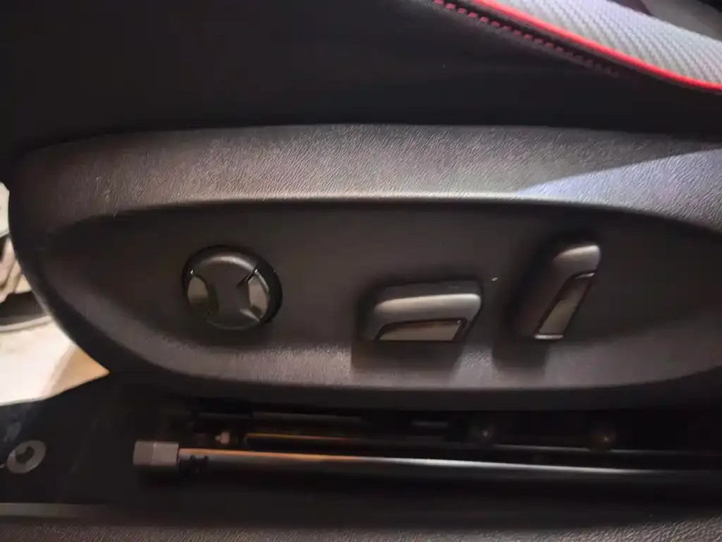 Volkswagen Lamando 2023 из CN, фото 3