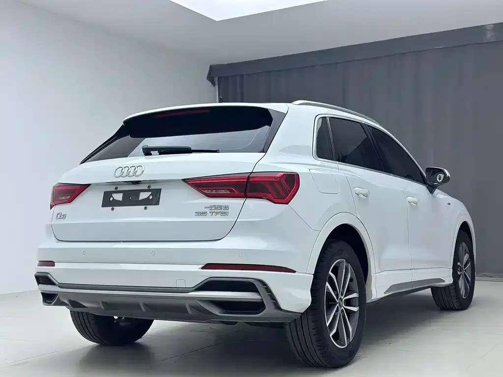 Audi Q3 — фото 5