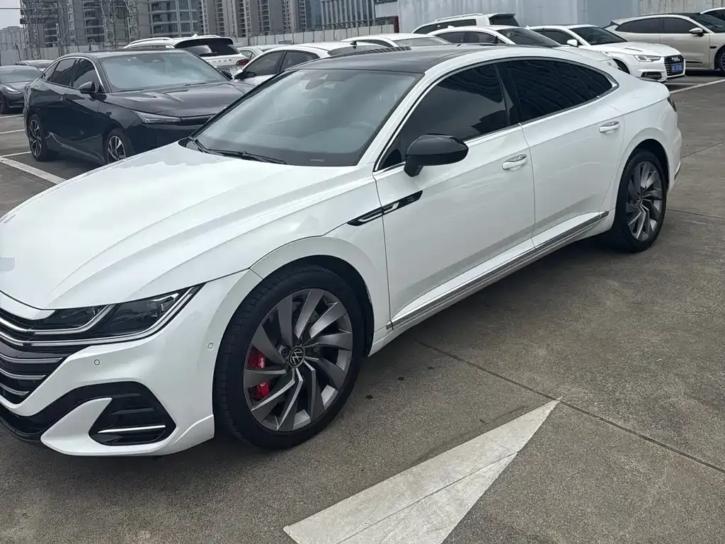 Volkswagen CC 2022 из CN, фото 1