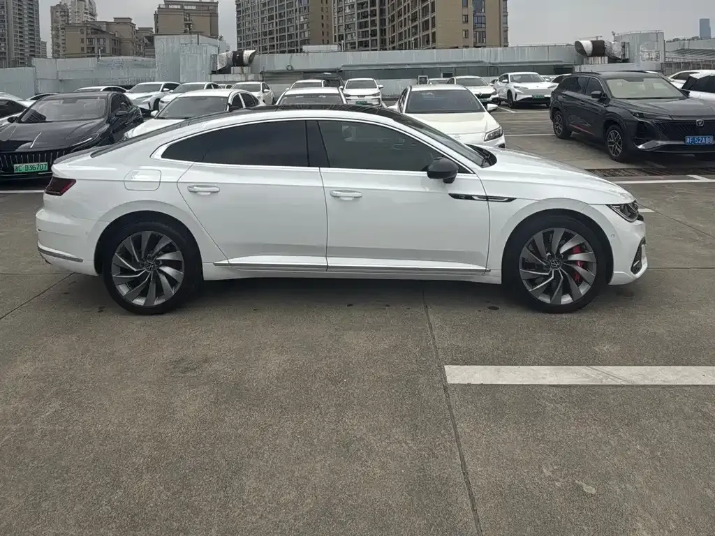 Volkswagen CC 2022 из CN, фото 6
