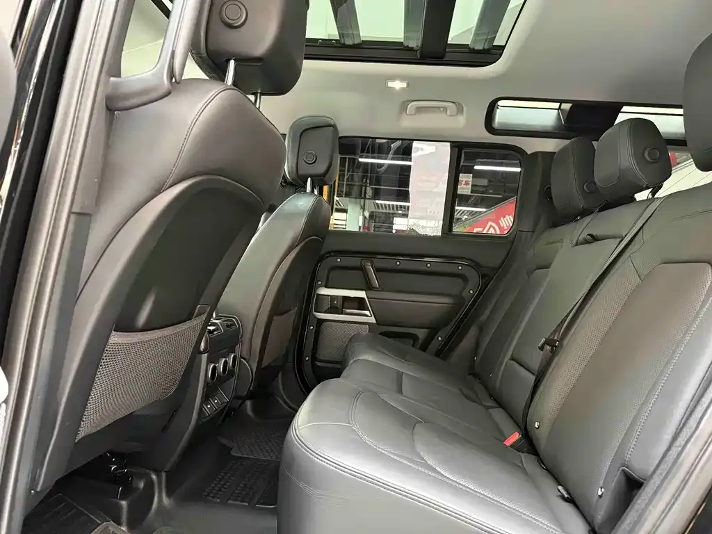 Land Rover Defender 2023 из CN, фото 7