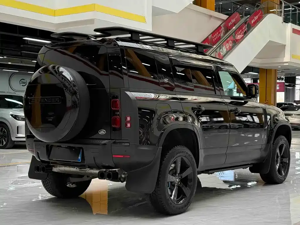 Land Rover Defender 2023 из CN, фото 2