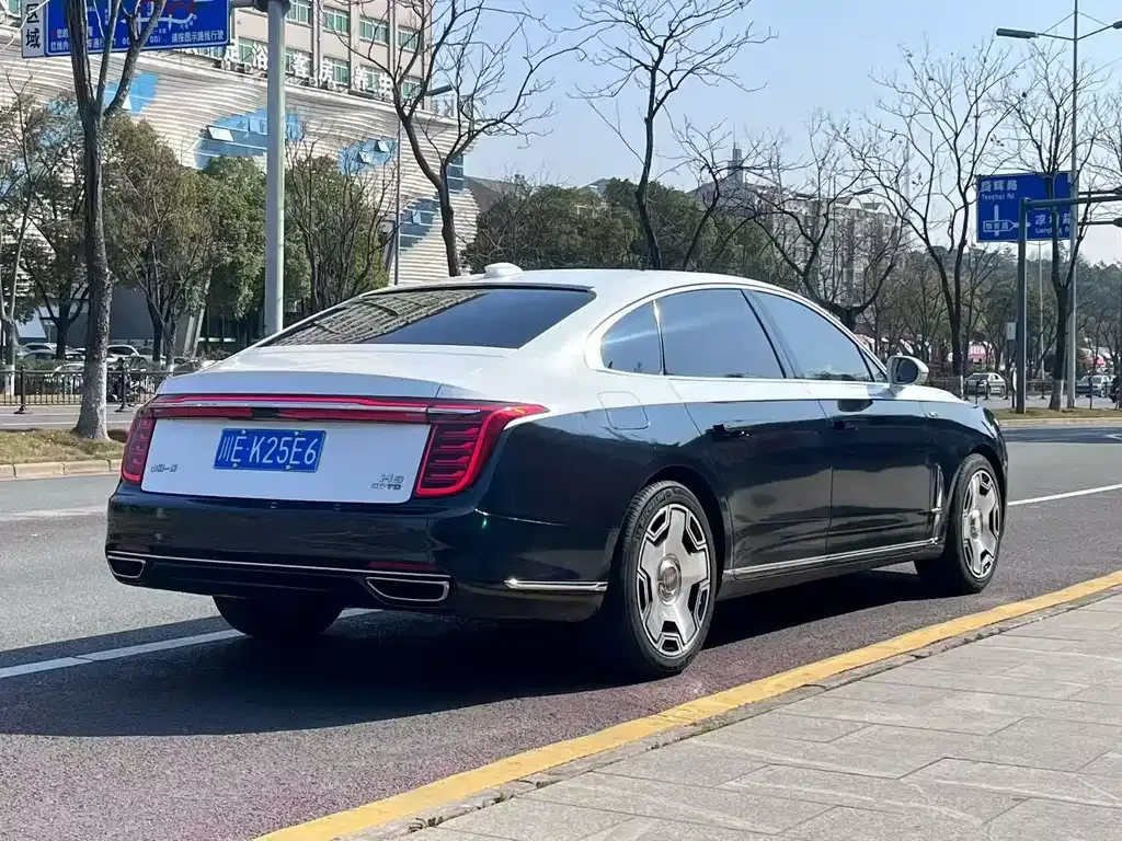 Hongqi H9 — фото 6
