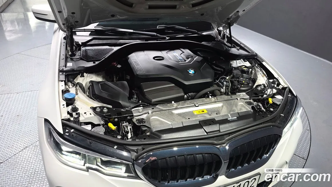 BMW 3-Series 2022 из KR, фото 10