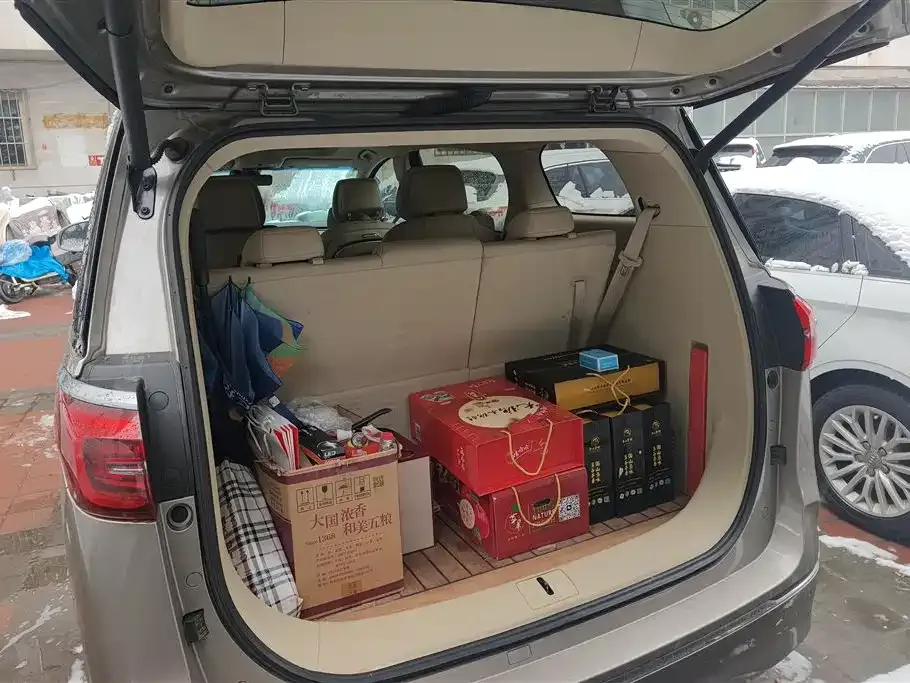 Buick GL8 2023 из CN, фото 9