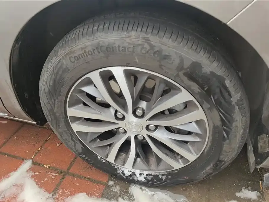 Buick GL8 2023 из CN, фото 6