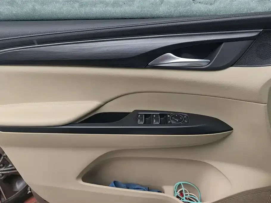 Buick GL8 2023 из CN, фото 5
