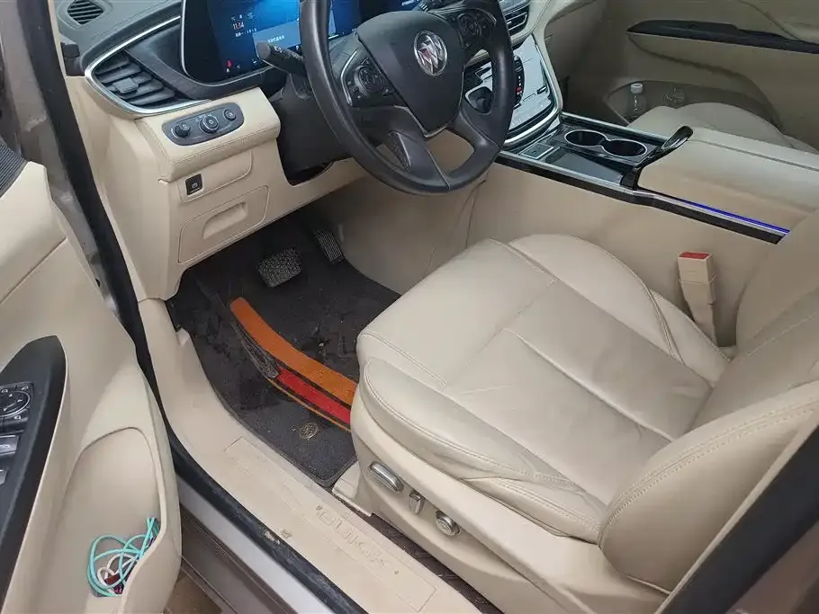 Buick GL8 2023 из CN, фото 2