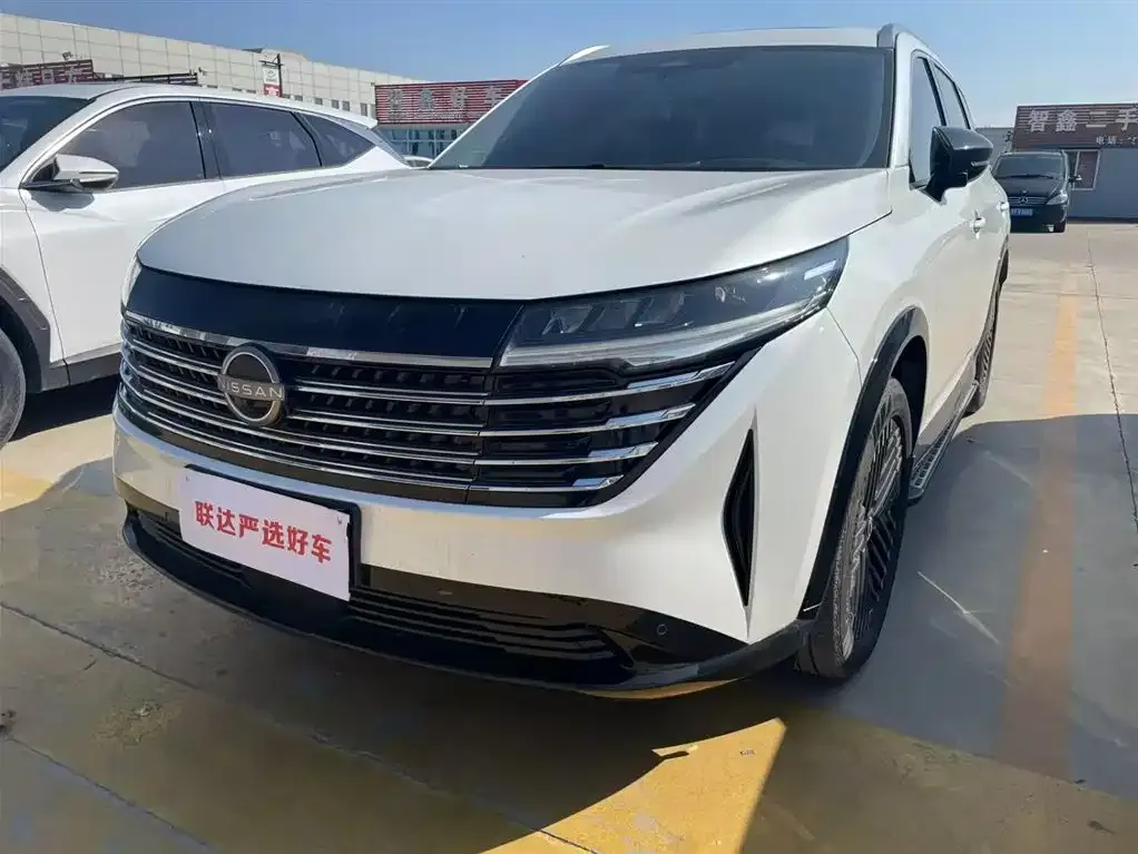 Nissan Teramont