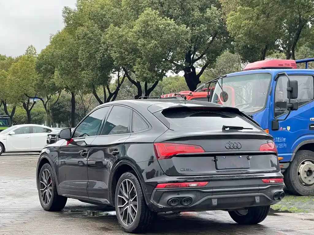 Audi SQ5 Sportback 2024 из CN, фото 9