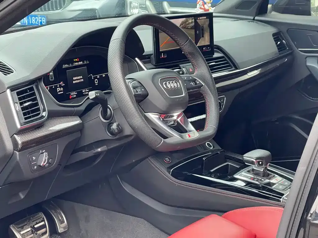 Audi SQ5 Sportback 2024 из CN, фото 2