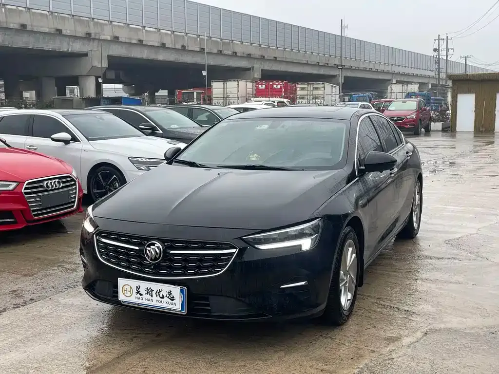 Buick Regal — фото 1