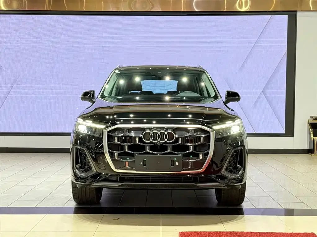 Audi Q7 — фото 5