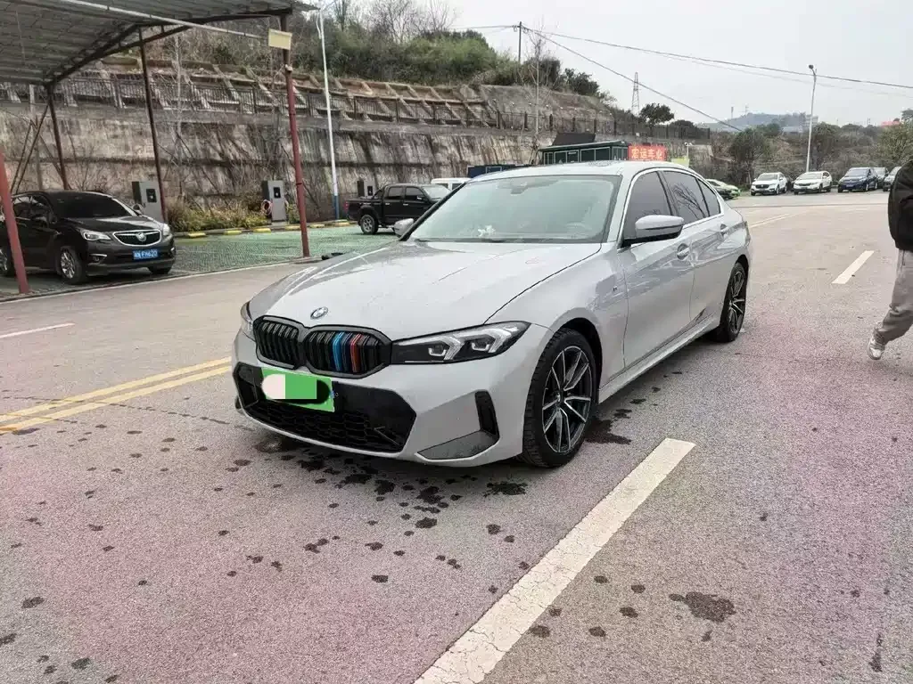 BMW 3 Series — фото 1