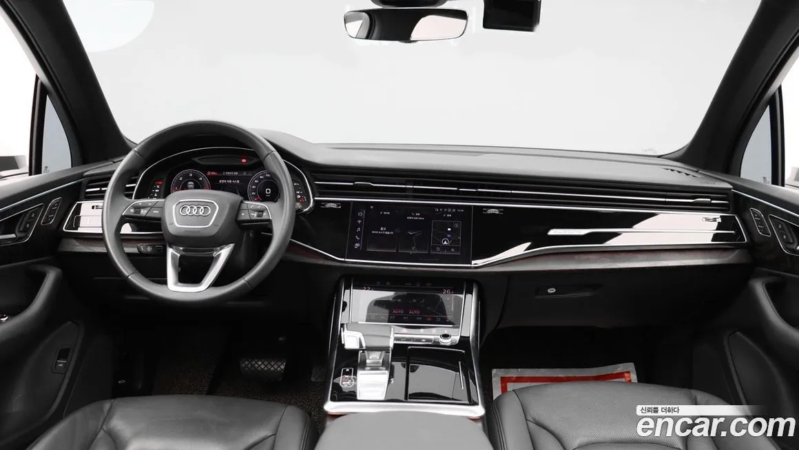 Audi Q7 — фото 6
