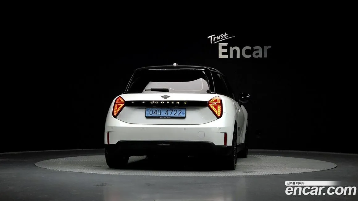 Mini Cooper 2024 из KR, фото 2