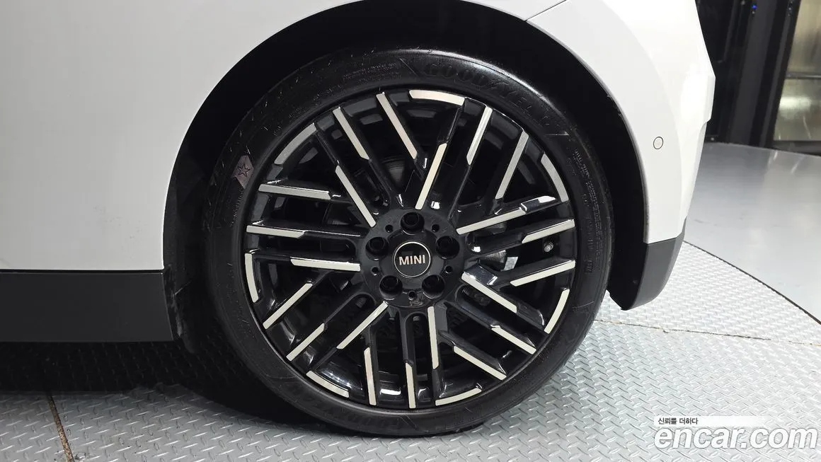 Mini Cooper 2024 из KR, фото 8