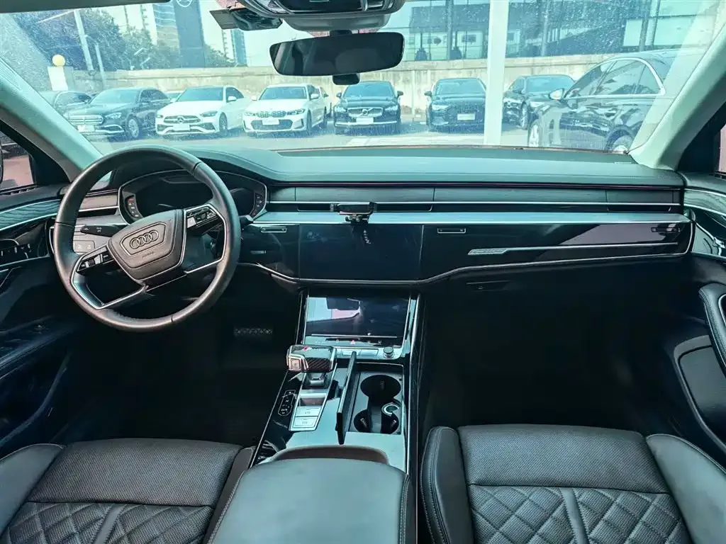 Audi A8 2025 из CN, фото 3