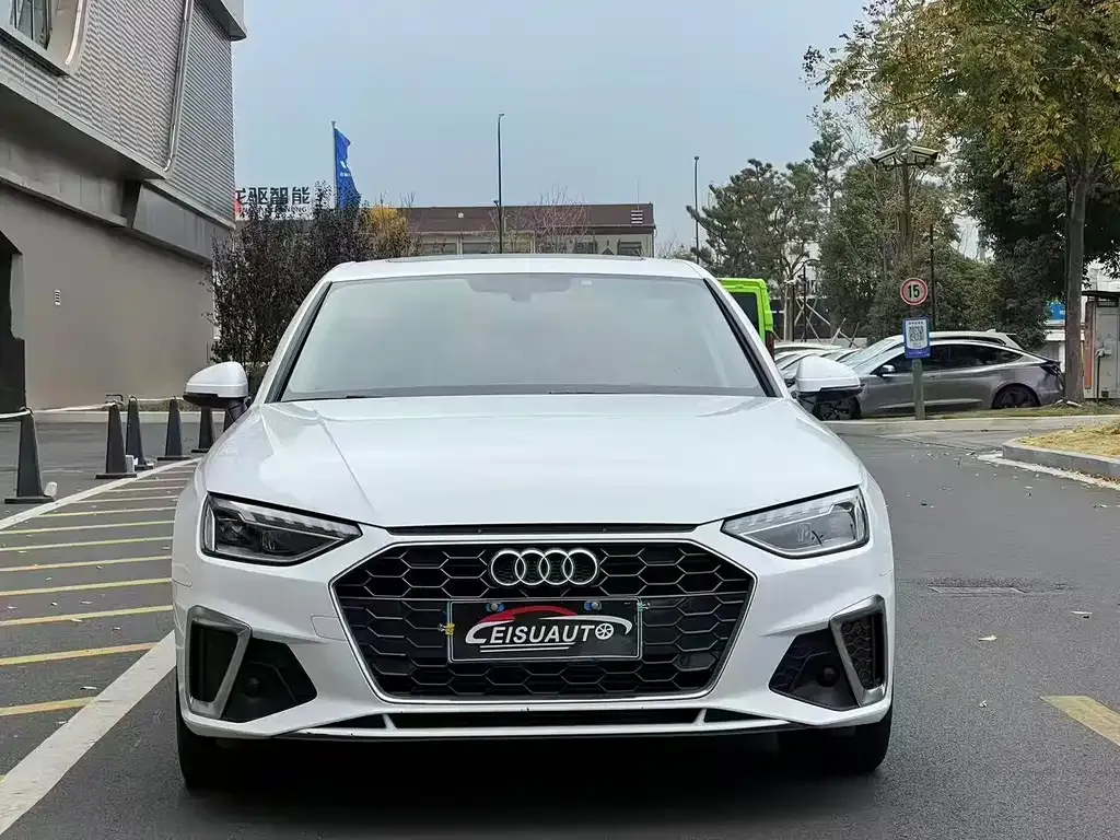 Audi A4L 2021 из CN, фото 9