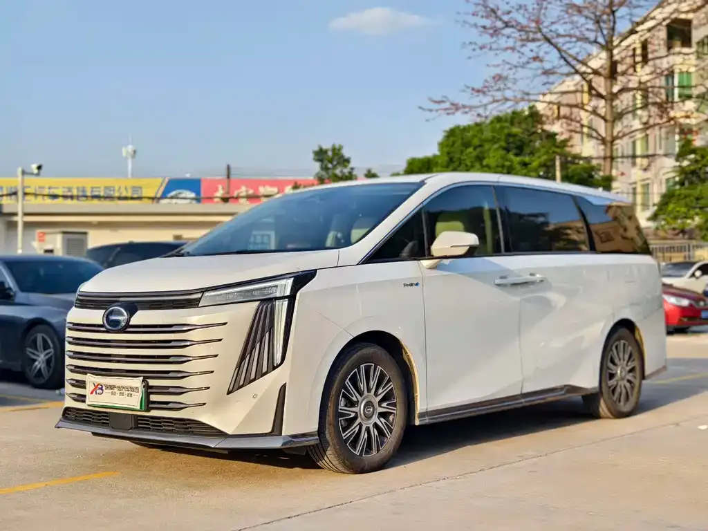 GAC Motor Trumpchi E9 — фото 1
