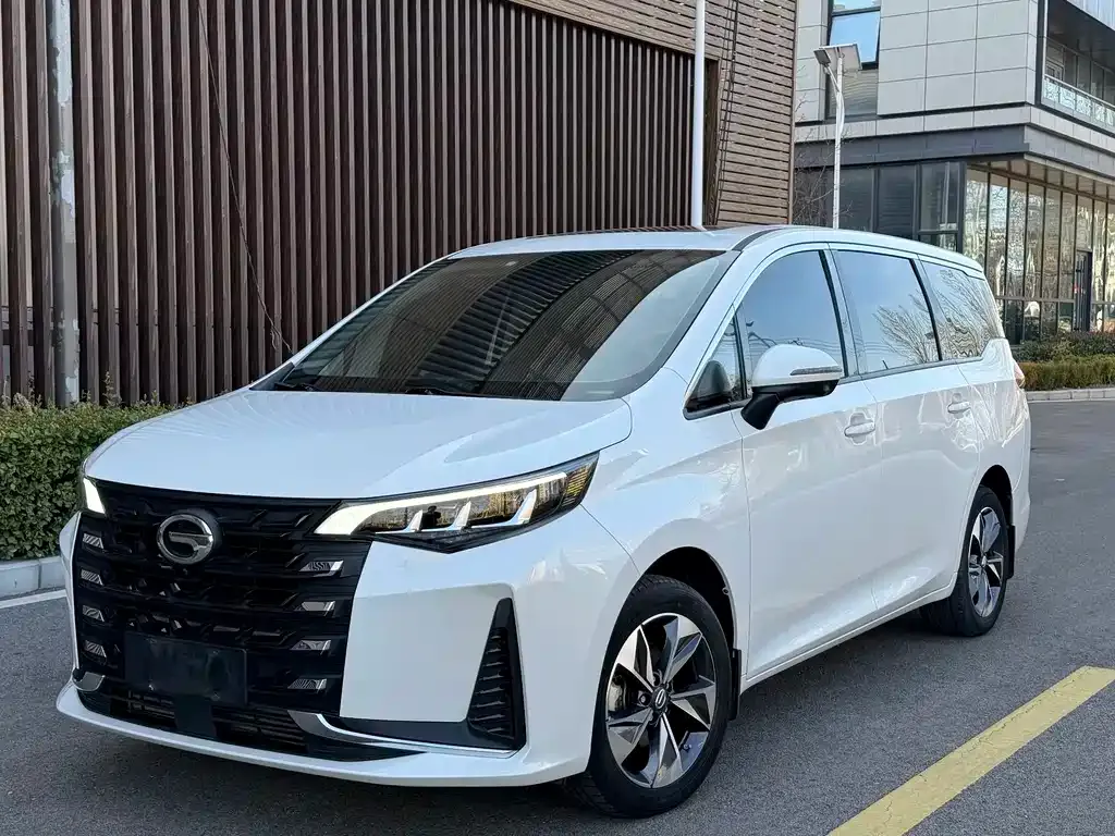 GAC Motor Trumpchi M6 — фото 1