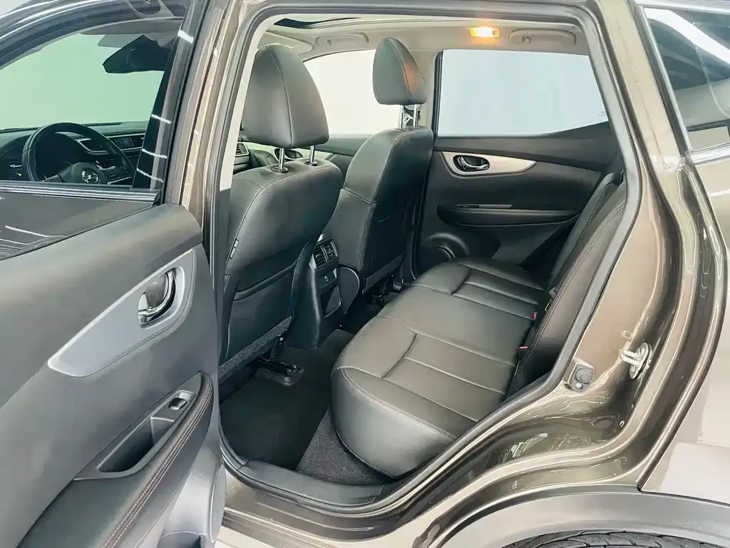 Nissan Qashqai 2023 из CN, фото 5